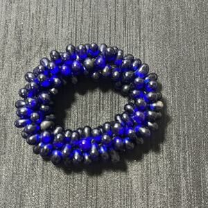 Czech Pressed Glass Teardrop in Royal Blue Stretch Bead Bracelet